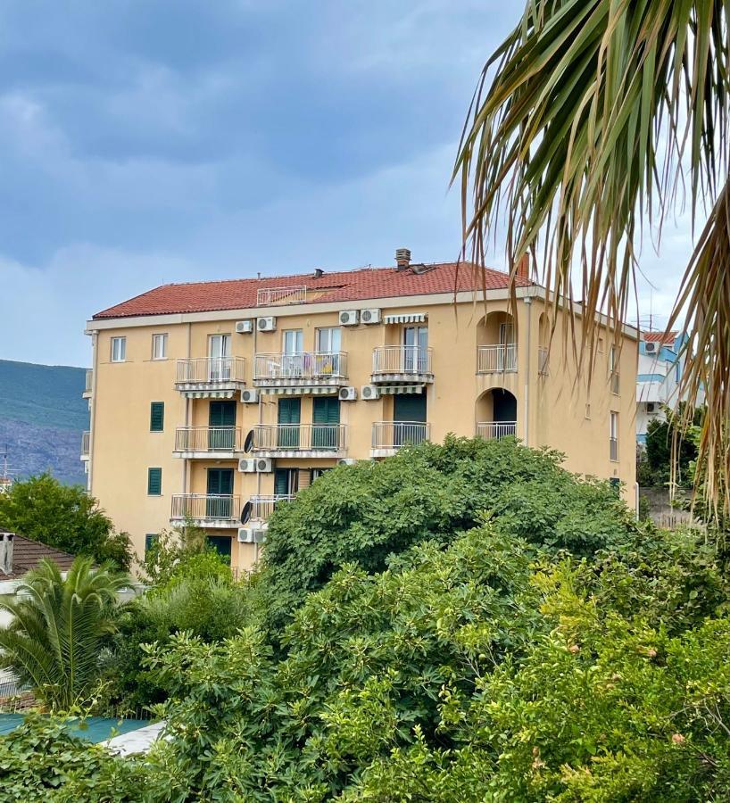 Apartments Milano Herceg Novi Bagian luar foto