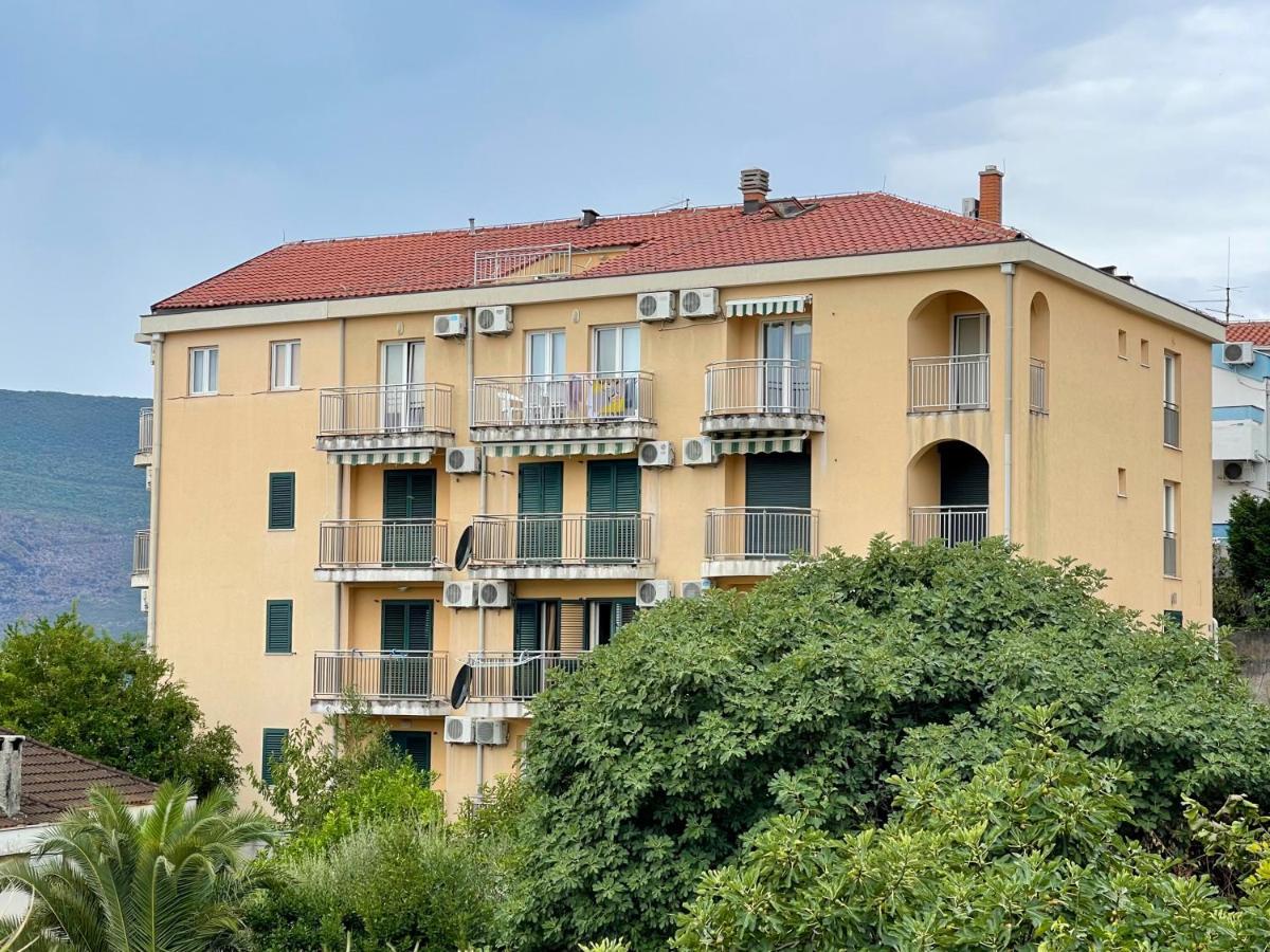 Apartments Milano Herceg Novi Bagian luar foto