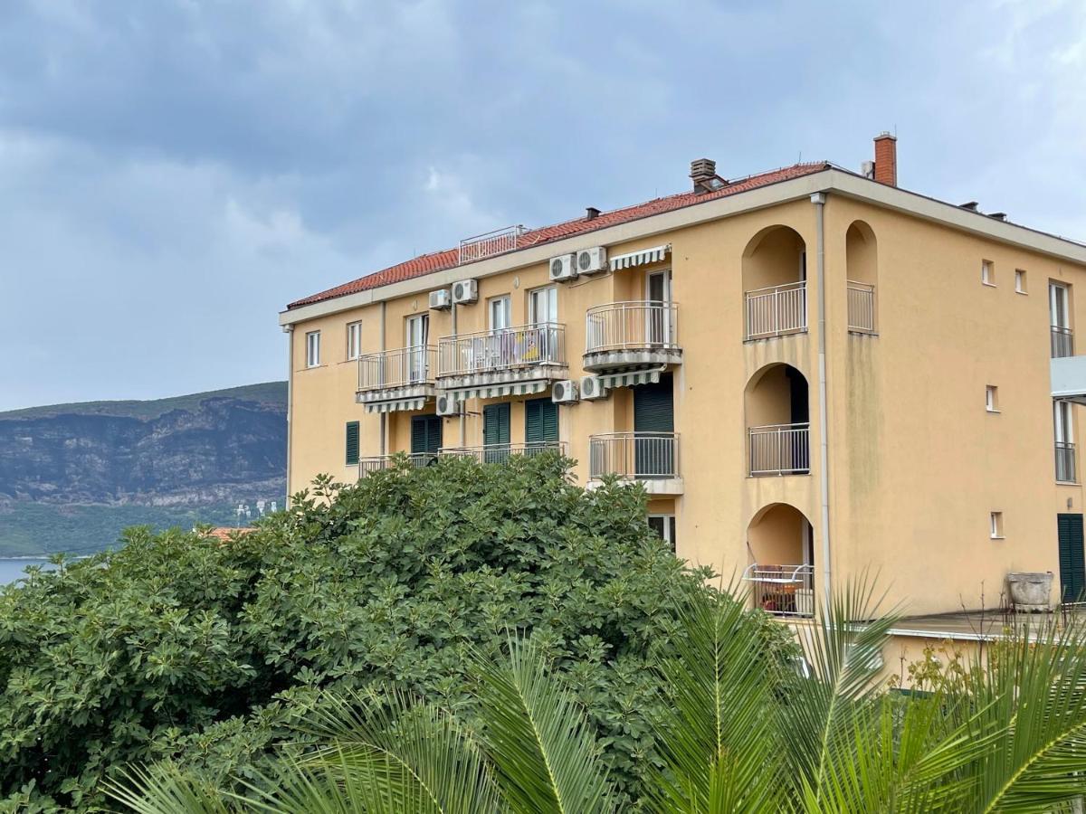 Apartments Milano Herceg Novi Bagian luar foto
